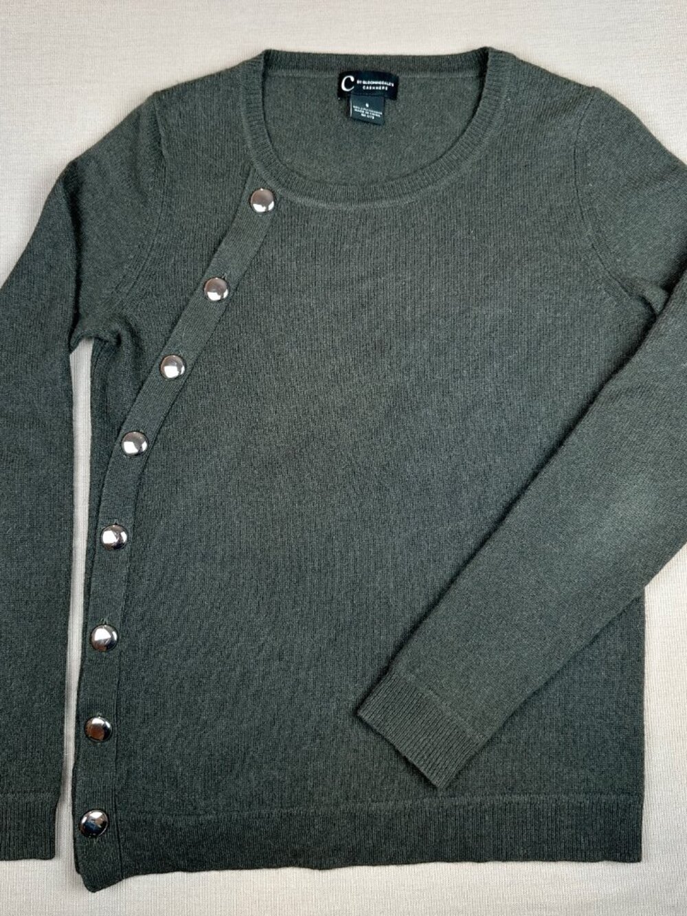C by Bloomingdale's 100% Cashmere Sweater Women’s Small Olive Green Side Buttons
